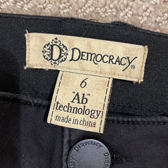Democracy Size 6 Black Jeans “Ab” technology - Picture 2 of 4